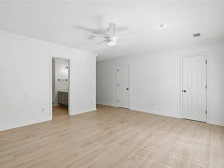 330 Carybell Ln — Photo 16