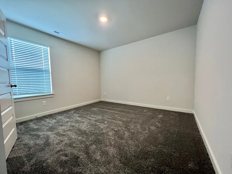 1030 Ewell Farm Cir — Photo 29