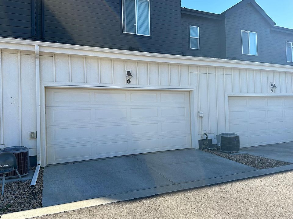For Rent - $3,000/month (2 beds, 2 bath, 1,395 square feet)