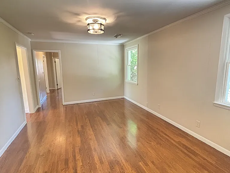 3048 Edgemont Dr — Photo 19