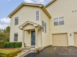 2555 Dickens Dr, Aurora, IL 60503