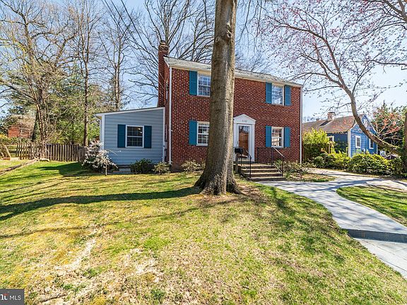 2nd image of 6102 Brook Dr