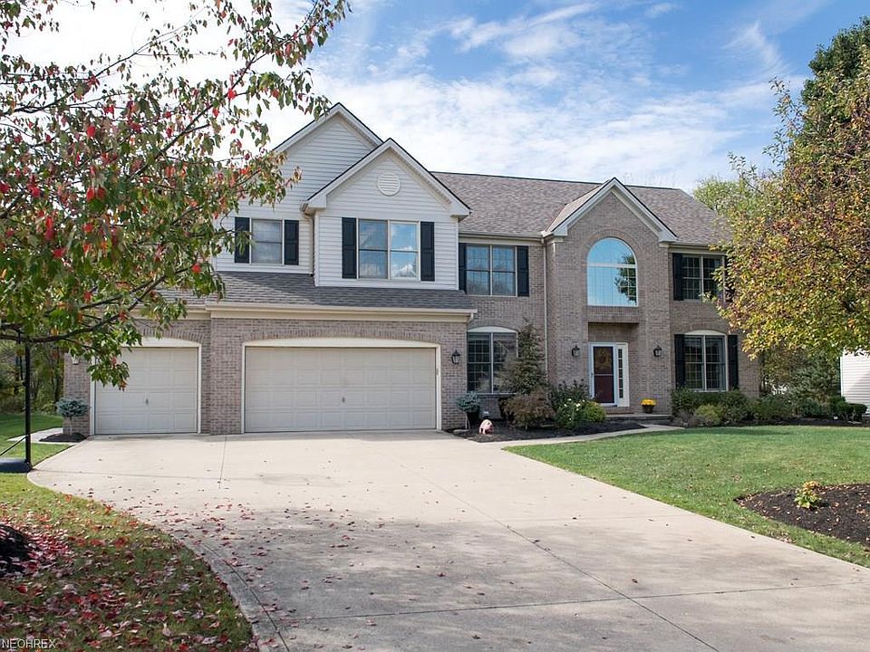 1st image of 18588 Glen Cairn Way