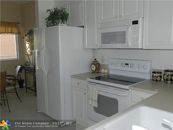 5th image of 7735 Yardley Dr APT 211C