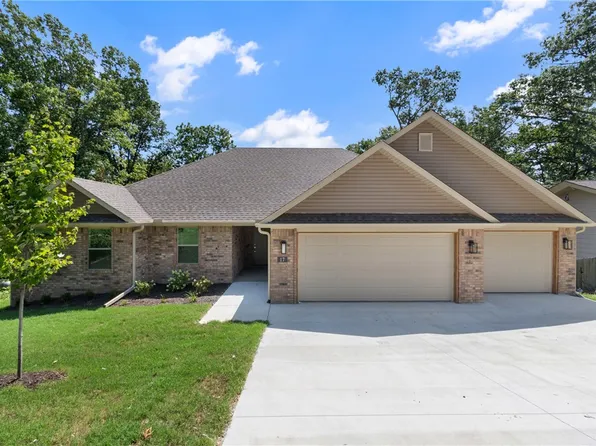 17 Hollow Way, Bella Vista, AR 72715