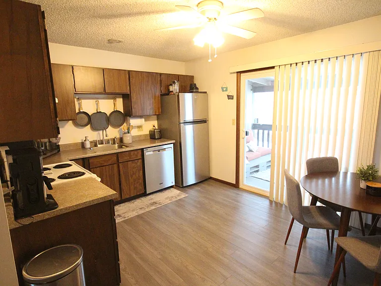 161 Indian Trail Rd #3 — Photo 2
