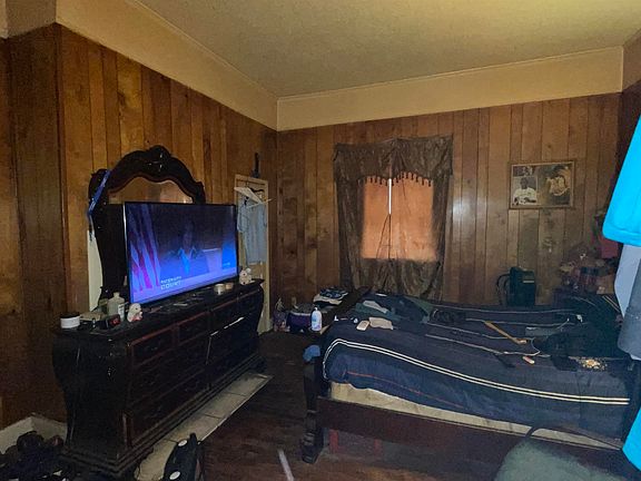 5th image of 827 N Claybrook St