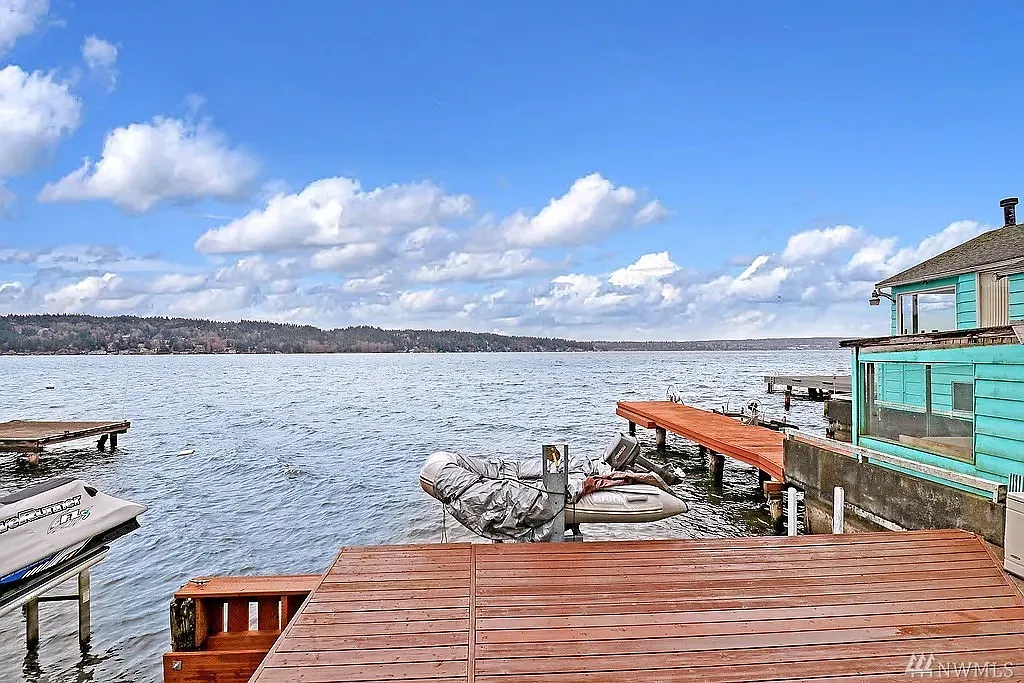 1 bed, 900 sqft, $1,800 — Photo 3