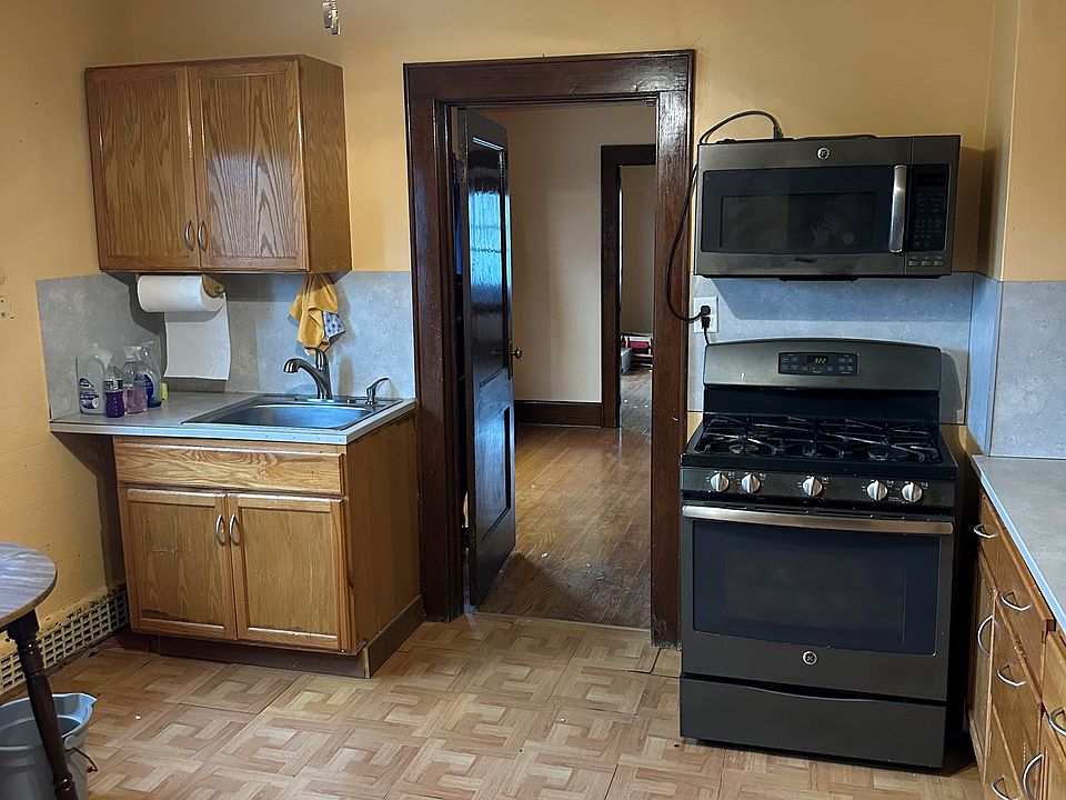 2nd image of 107 Coykendall Ave Floor 2