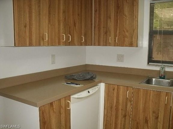 5th image of 3812 SW 7th Pl