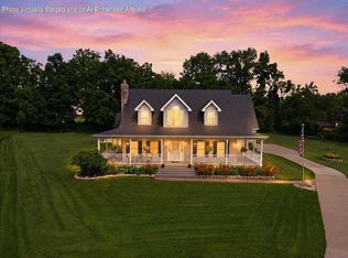 101 Lolabell Dr, Valparaiso, IN 46385