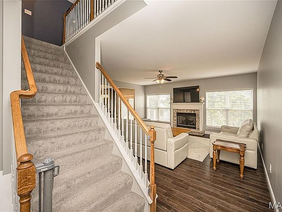 4th image of 18 Kings Crossing Ct