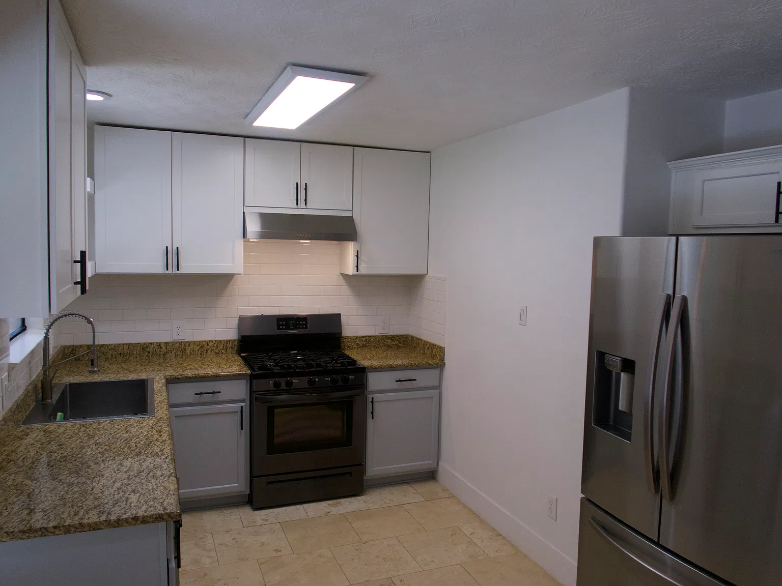 4 bed, 2.5 bath, 1745 sqft, $2,400 — Photo 4