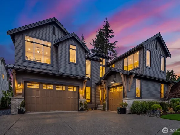 7311 152nd Avenue NE, Redmond, WA 98052