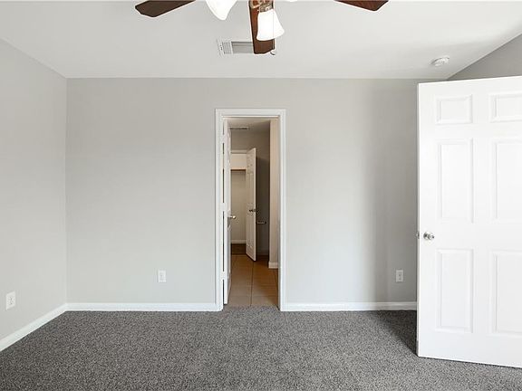 4th image of 613 Hidden Dale Dr
