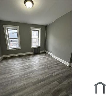 2nd image of 188 Ashburton Ave #2L