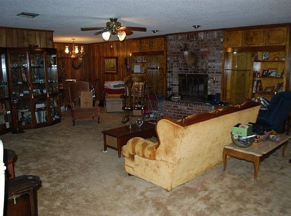 2nd image of 102 Susan Dr
