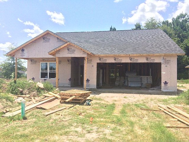 1st image of 126 Tanglewood Dr