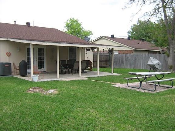 4th image of 421 Alva Dr