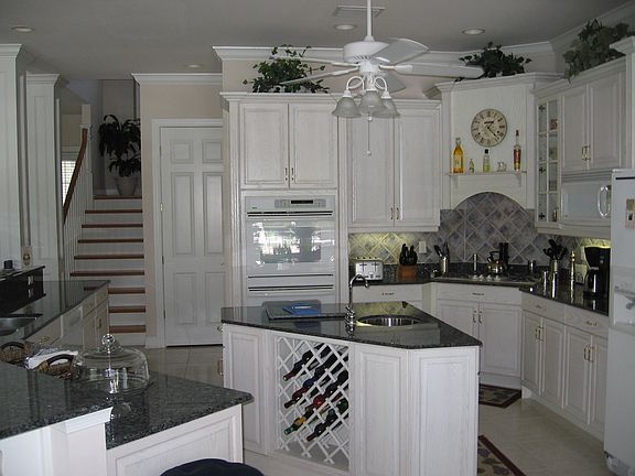 4th image of 7855 SE 12th Cir