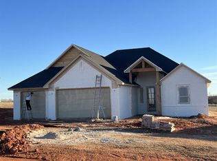 2437 Raven Cir, Blanchard, OK 73010