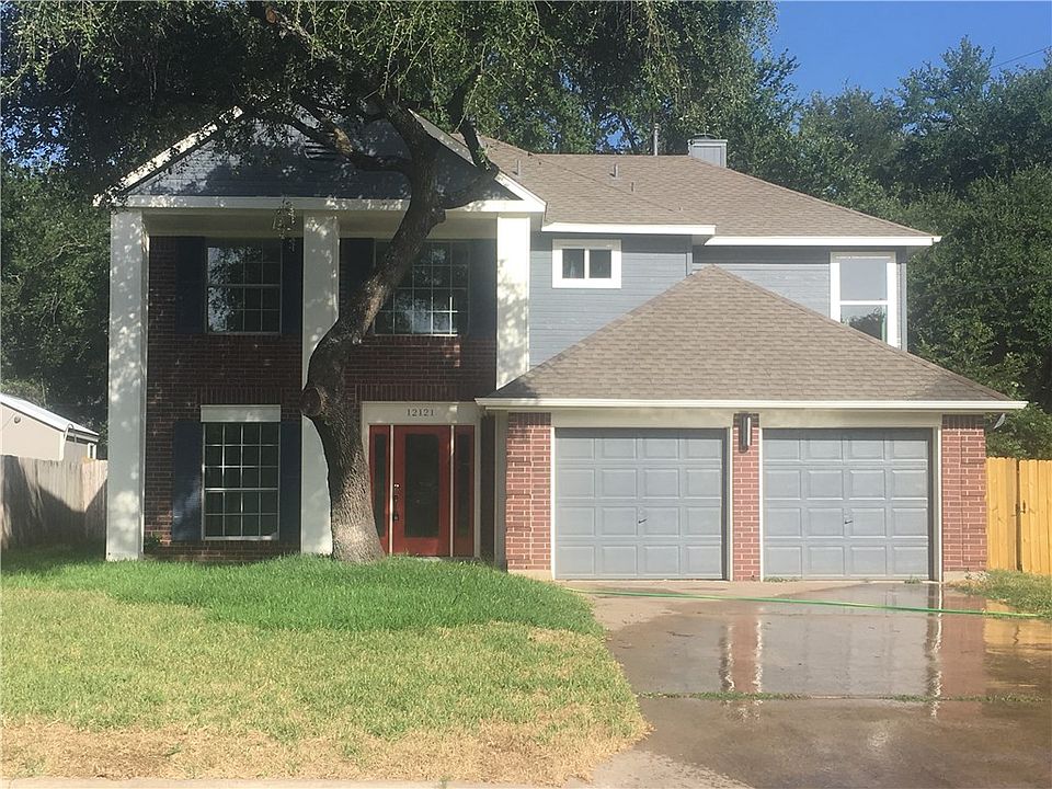 1st image of 12121 Arrowwood Dr