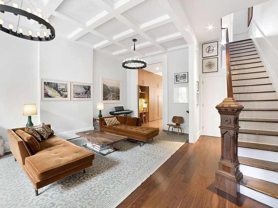 1st image of 42 Garden Pl