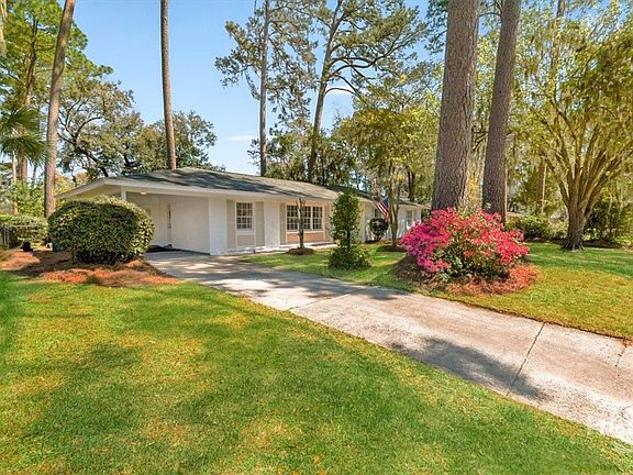 4th image of 620 Valleybrook Road