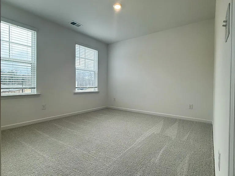 299 Red Dragon Dr — Photo 32