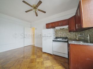 2559 Steinway St APT 3F, Astoria, NY 11103