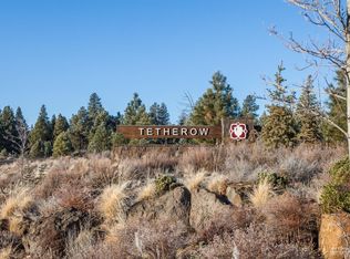 61673 Hosmer Lake Dr, Bend, OR 97702