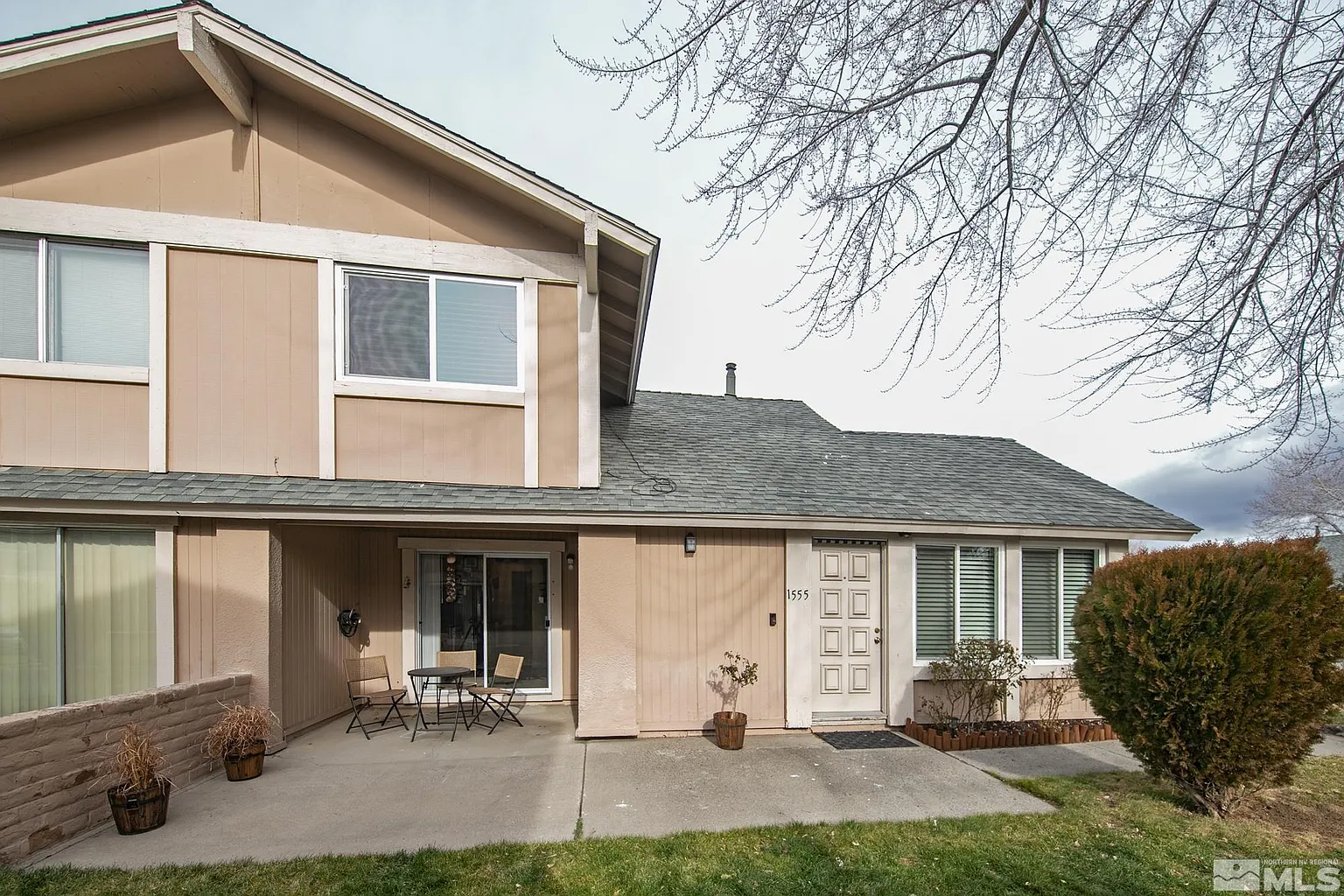 1555 York Way photo 1