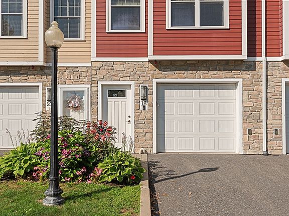 2nd image of 18 Saint Marys Way #18