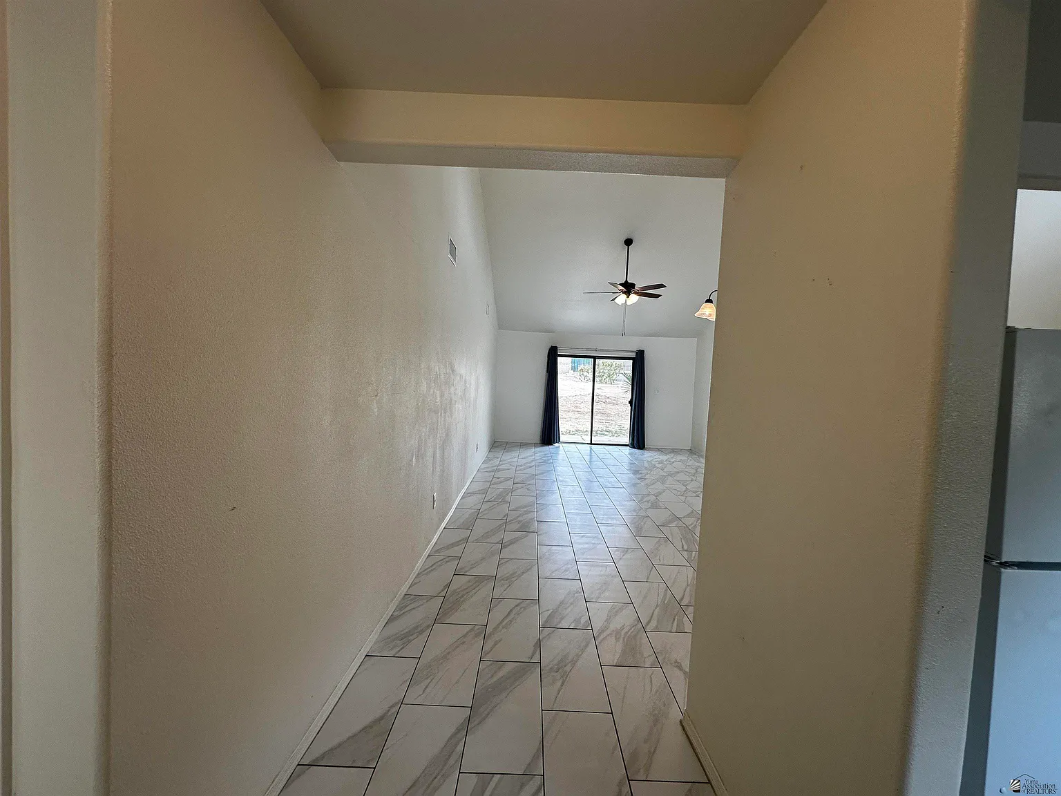 2 bed, 2.0 bath, 1055 sqft, $1,500 — Photo 2