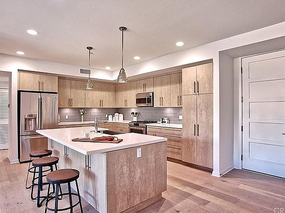 4th image of 4240 Laurel Canyon Blvd Unit 101