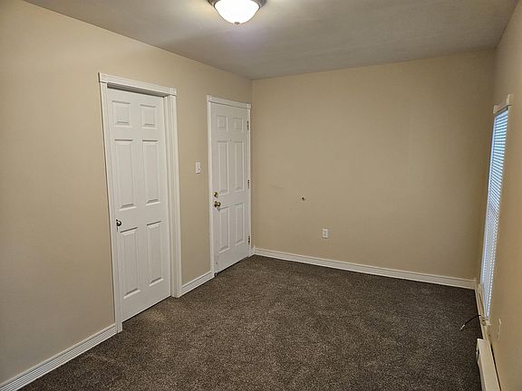 2nd image of 106 N Summit St APT 3
