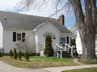 210 S Benton St, Cheboygan, MI 49721