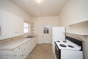 4th image of 165 Cordova St