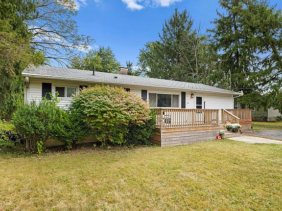 3rd image of 3090 Schell Dr