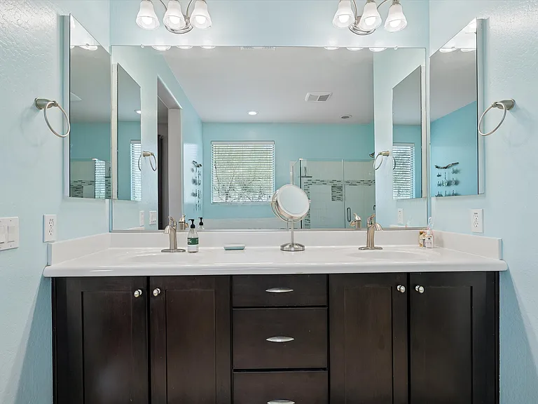 3826 E Cat Balue Dr — Photo 36
