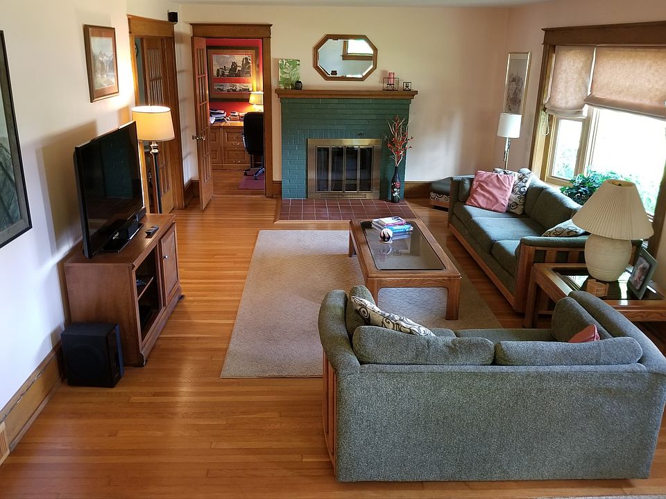 Living Room--Hardwood Floors