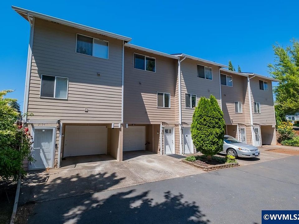 1st image of 2190 Maplewood Dr S