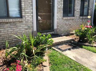 915 Belmont Dr, High Point, NC 27263