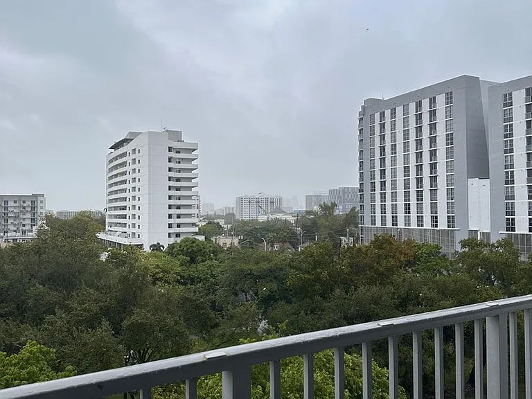 Vista del Rio Apartments — Photo 41
