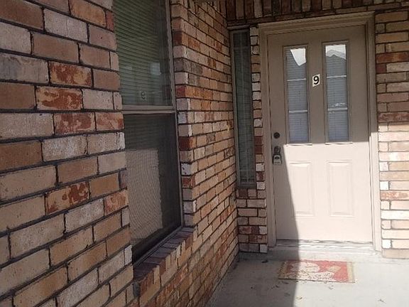 2nd image of 1901 Oasis Ave APT 9