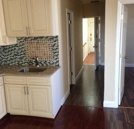 2nd image of 820 Wyckoff Ave APT 1