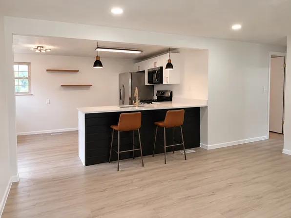 807 Clearview Dr, Verona, PA 15147