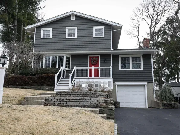 9 Gristmill Drive, Kings Park, NY 11754