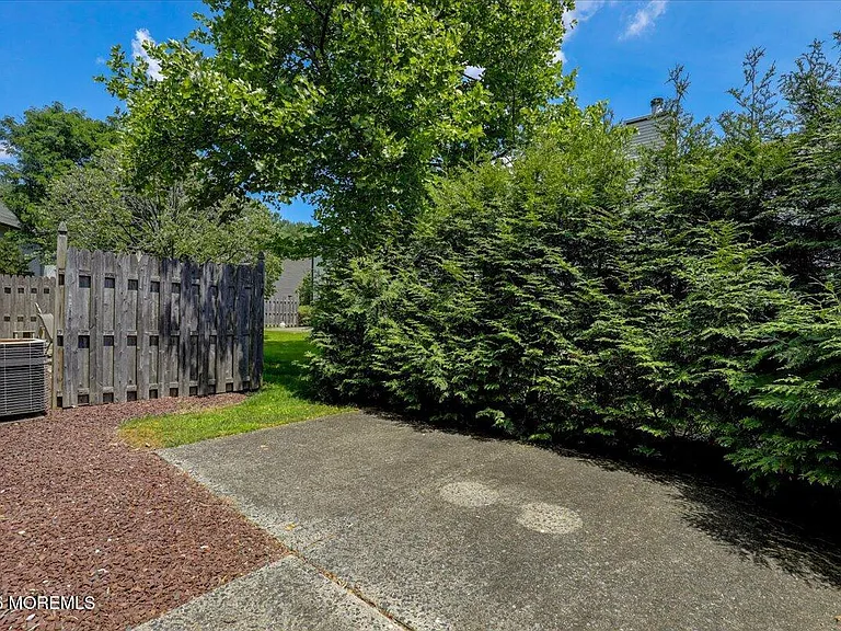 185 Pear Dr — Photo 29