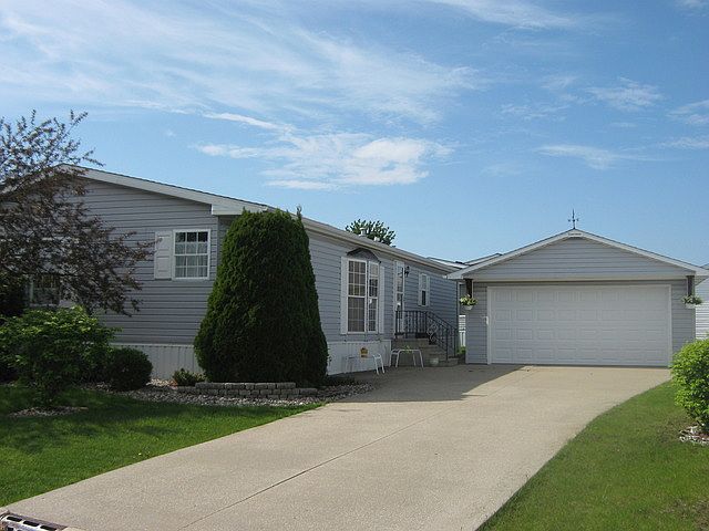 1st image of 129 Vermont Dr